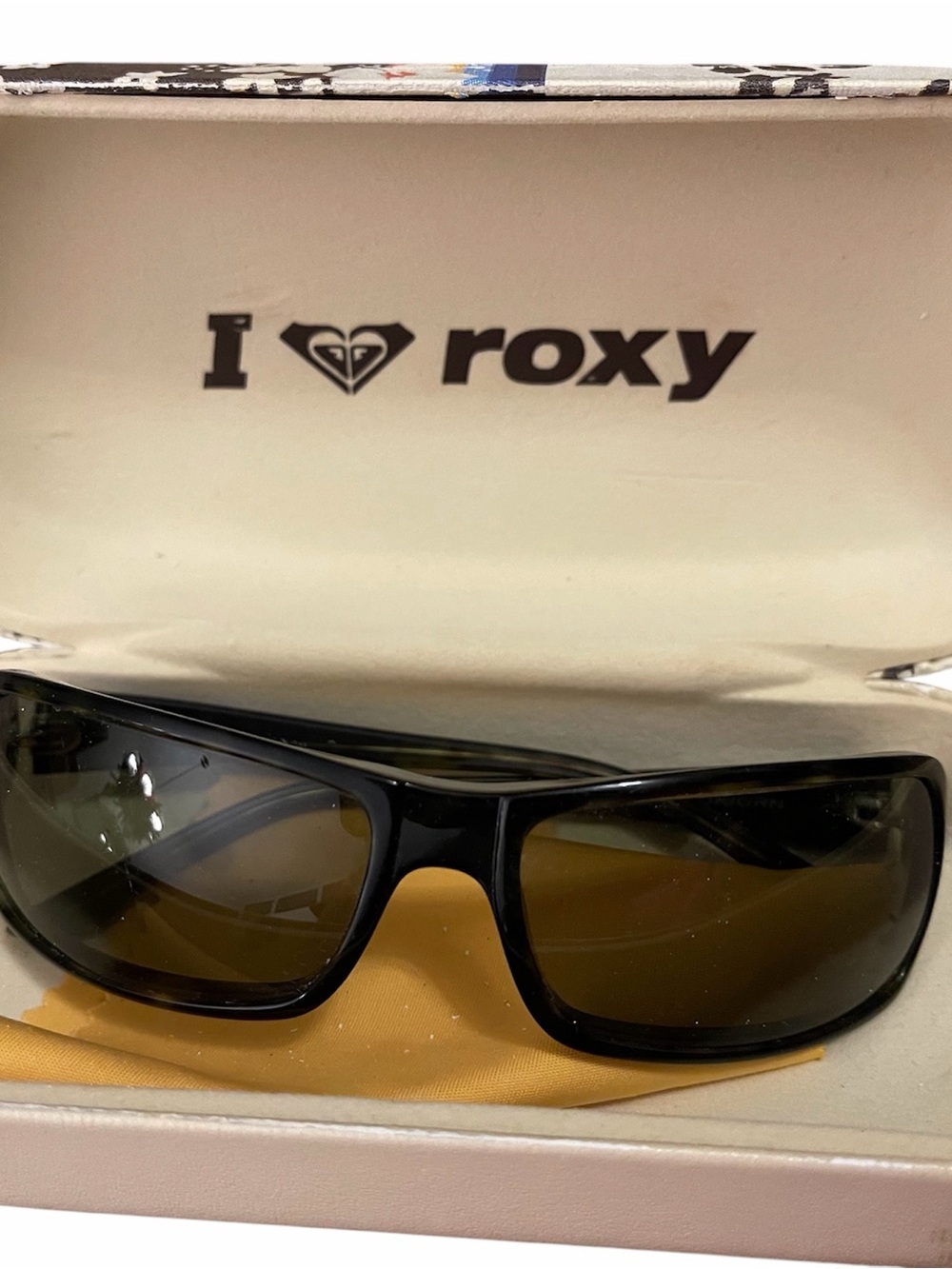 Roxy Black Sunglasses with Brown Lenses